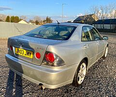 2003 Lexus IS 200