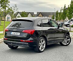 Audi Q5 2.0 diesel Quattro . Manual . S line - Image 3/10