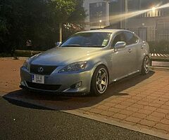 Lexus is250