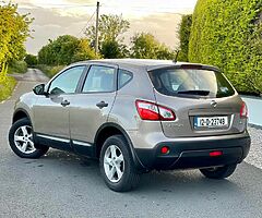 Nissan QashQai 1.5 diesel . Manual . Cheap tax - Image 9/9