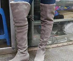 Ladies  cosy knee length boots