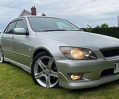 Toyota altezza tax and test - Image 4/10