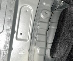 Toyota altezza tax and test - Image 8/10