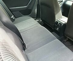 Volkswagen Passat - Image 6/10