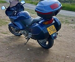 Honda deauville 650 v-twin
