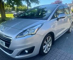 Peugeot 5008 2004(141) 7 seater high spec