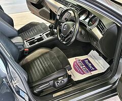 2015 VOLKSWAGEN PASSAT - Image 10/10