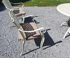 Table chairs - Image 5/6