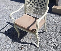 Table chairs - Image 6/6