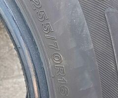 255 70r16 Bridgestone tyres - Image 4/4
