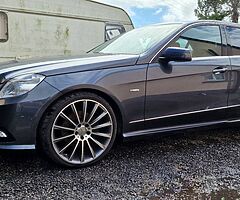 For sale top speck Mercedes e350 amg,low miles,nct and tax - Image 7/10