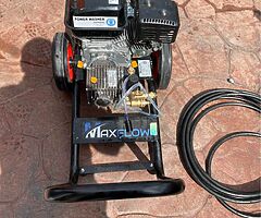 Maxflow power washer
