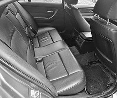 BMW 318D 2009 - Image 5/7