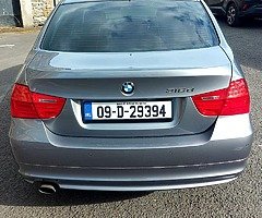 BMW 318D 2009 - Image 7/7