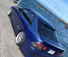05 IS200