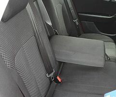 2013 132 Volkswagen Passat 2.0 TDI BlueMotion DSG - Image 6/10