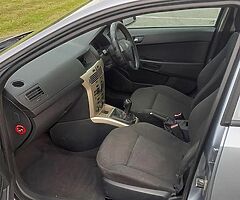 Opel astra 1.3 diesel 5 door low tax new nct - Image 7/10