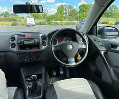 Volkswagen Tiguan 2.0TDI NCT&TAX - Image 4/4