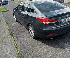 151 hyundai i40