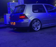 2002 Volkswagen Golf - Image 4/10