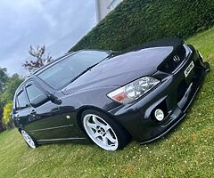 2003 Lexus is200