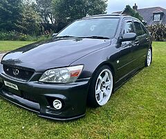 2003 Lexus is200