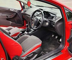 2015 Ford Fiesta - Image 9/10
