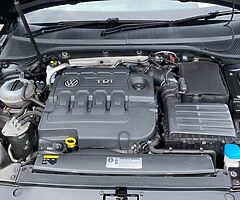Volkswagen Passat Business edition (Blue-motion) 2.0L TDI - Image 3/8