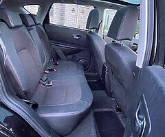 Nissan Qashqay 2.0 diesel Special editions - Image 7/10