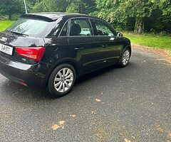 12 audi A1 1.6 diesel, taxed and tested - Image 4/8