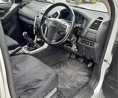 Isuzu Dmax - Image 6/6