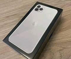 Brand New Apple iphone 11 pro max 256GB(unlocked) stock with free Apple Airpords pro