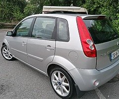 Ford Fiesta 1.4 diesel 2008 - Image 4/10