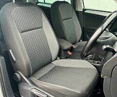 2017 Volkswagen Tiguan - Image 5/10