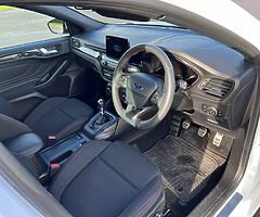 2019 Ford Focus - Image 10/10