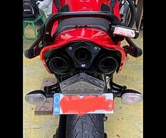 Triumph sprint st 1050cc