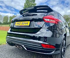 2018 Ford Focus - Image 7/10