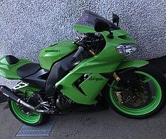 Kawasaki Zx10r 2004 - Image 4/5
