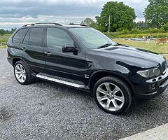 BMW X5 Commercial