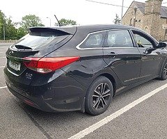 Premium i40 Hyundai Estate - Image 4/8