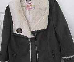 Coats - Image 5/5