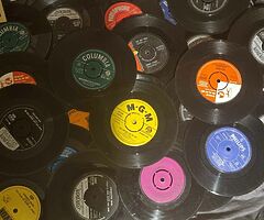 70 old vinyl records - Image 4/8