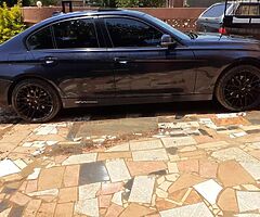 BMW 320D sport 2013 model