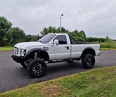 2009 Ford F250 4x4 v8 - Image 4/8