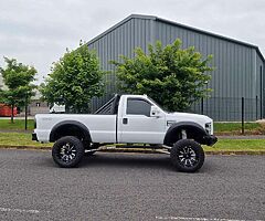 2009 Ford F250 4x4 v8 - Image 5/8