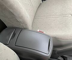 2010 Toyota Vitz 1.0 Petrol automatic LOW KMS - Image 6/10