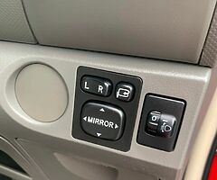 2010 Toyota Vitz 1.0 Petrol automatic LOW KMS - Image 7/10