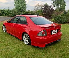Lexus is200