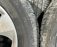 2x sets BMW genuine alloys R17 and R16 - Image 7/8