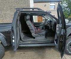 Nissan navara pick up truck one off ready to go - Image 7/8
